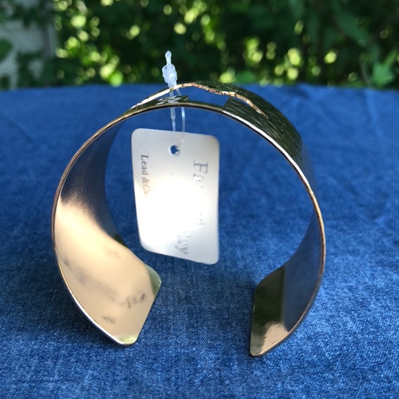 Texas Cuff Bracelet - Picture 3 of 3